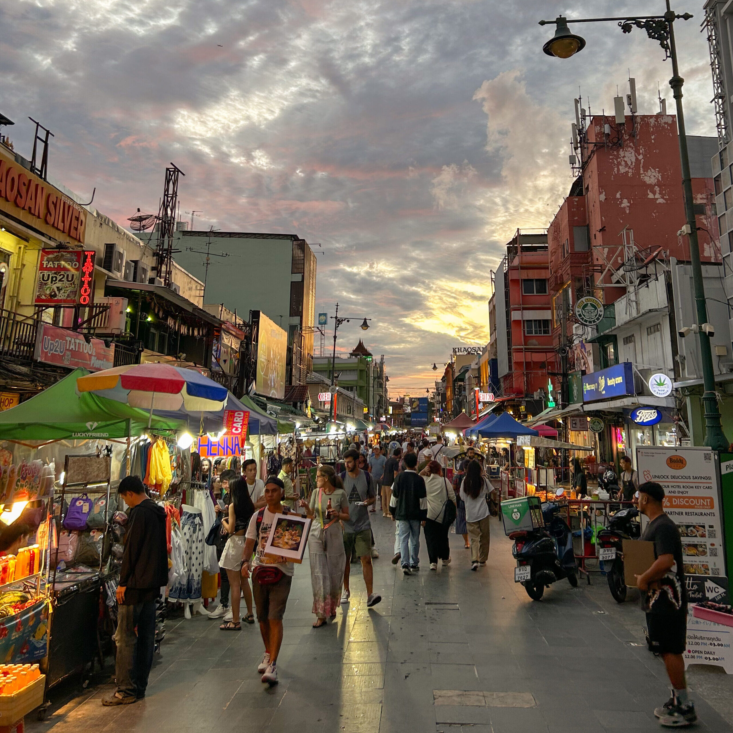 L'inizio di Khaosan Road