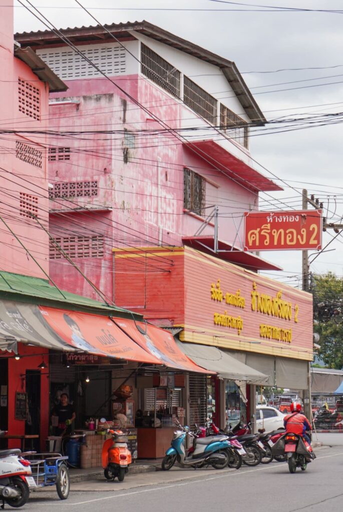 mini guida per visitare Kanchanaburi: dove mangiare