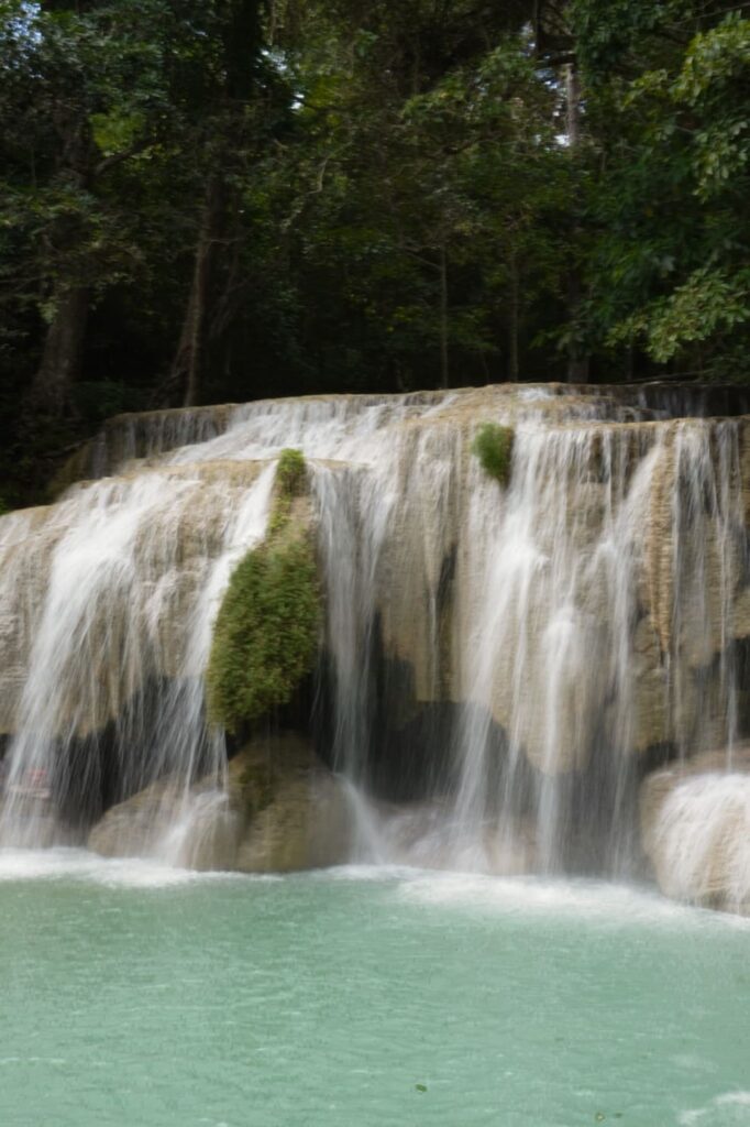 11 luoghi da non perdere a Kanchanaburi: Erawan Waterfalls